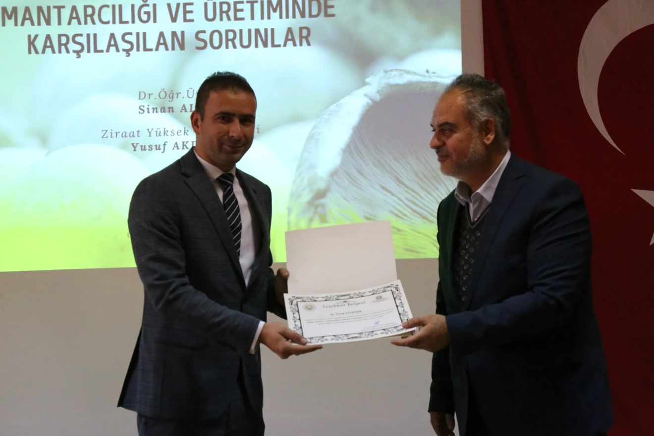 “KÜLTÜR MANTARI YETİŞTİRİCİLİĞİ VE SEKTÖREL GELİŞİMLER” İSİMLİ KONFERANS 